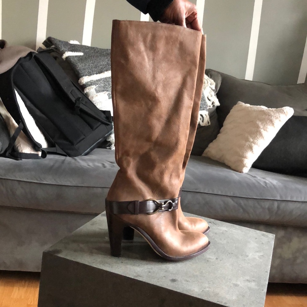 Boots - Picture 2 of 3